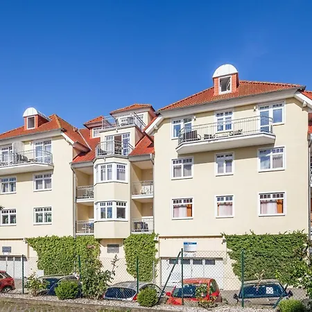 Hanse 325 Apartment *